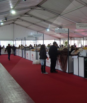 Tasquinhas em Tendas